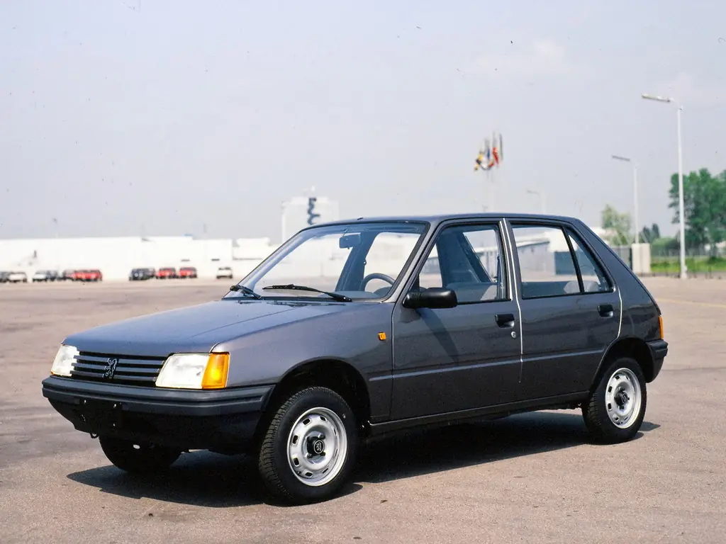 Peugeot 205 (741A/C) 1 поколение, хэтчбек 5 дв. (02.1983 - 09.1990)